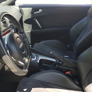 Audi TT MK2 interior