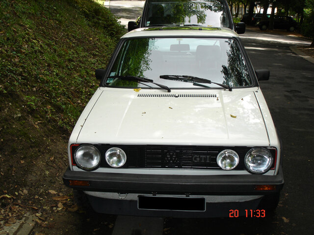 Golf 1 vue de face.jpg