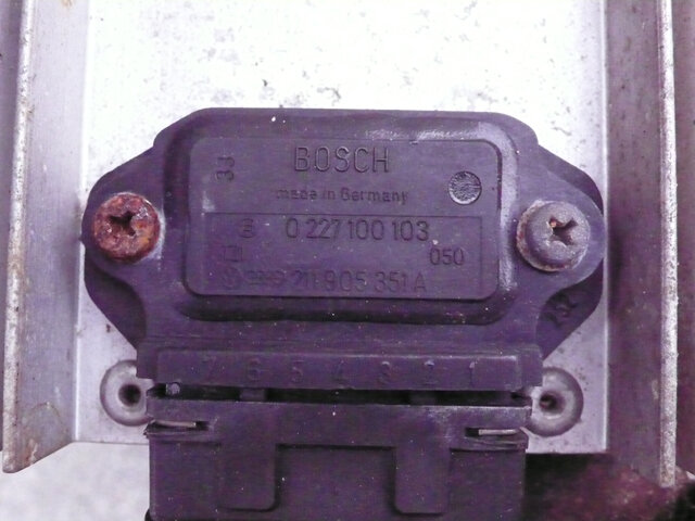 N°OEM calculateur Golf I Gti.jpg