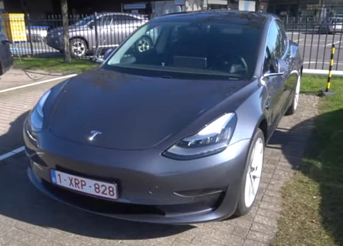 Tesla san.png