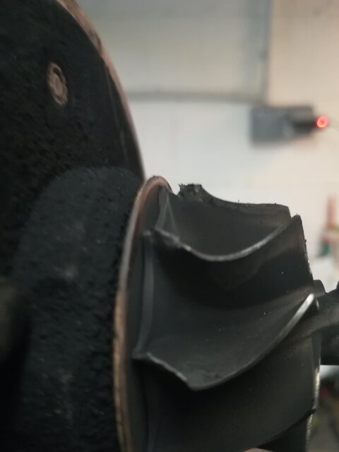 Turbine échappement.jpg