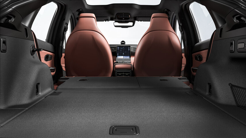 interior-zoom-hero-desktop.jpg