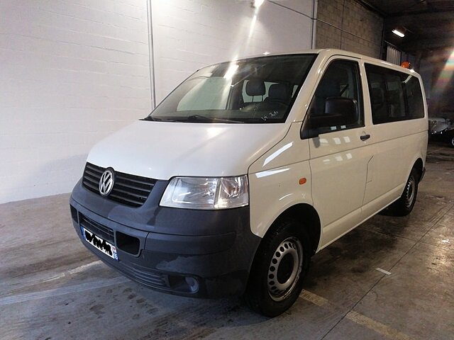 VOLKSWAGEN_TRANSPORTER_COMBI_1606138535.jpeg VOLKSWAGEN_TRANSPORTER_COMBI_1606138535.jpeg