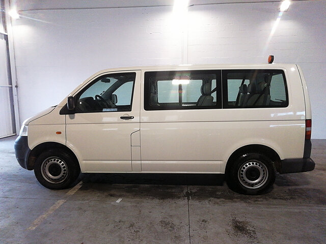 VOLKSWAGEN_TRANSPORTER_COMBI_1606138583.jpeg VOLKSWAGEN_TRANSPORTER_COMBI_1606138583.jpeg