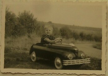 Yvan Baune 1952 première voiture.jpg