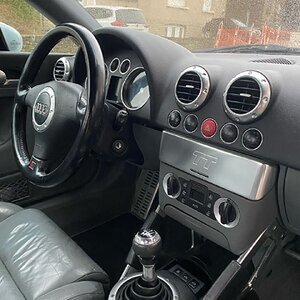 AUDI       TT