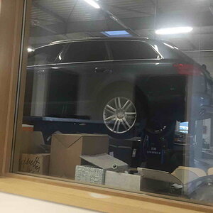 Titine au garage