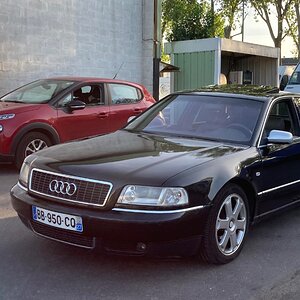 Audi S8 D2 MKII