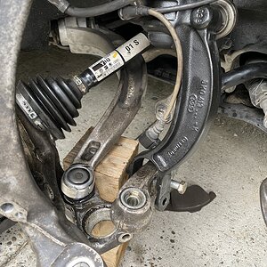 changement bras de suspension avant 3