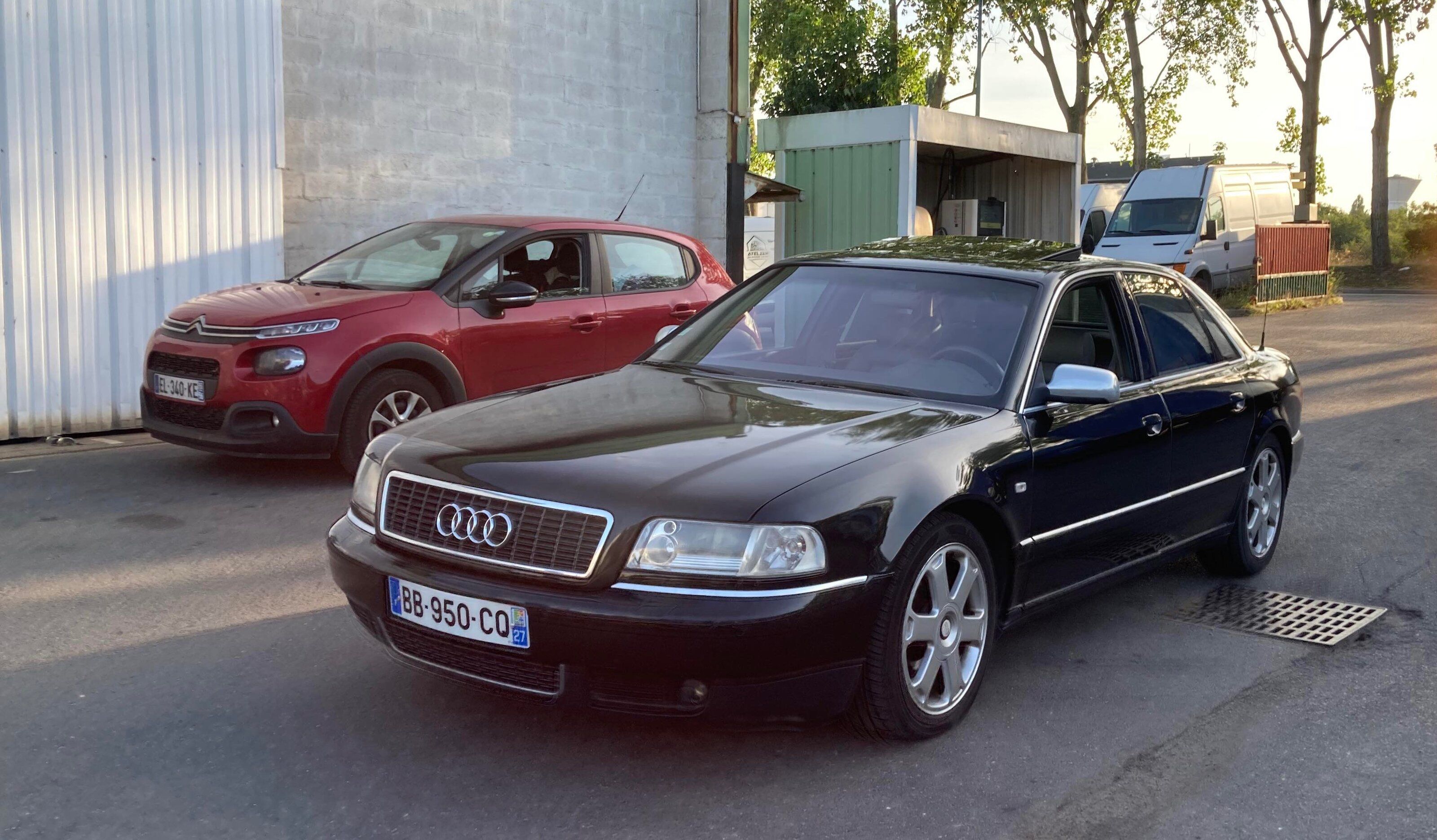 Audi S8 D2 MKII